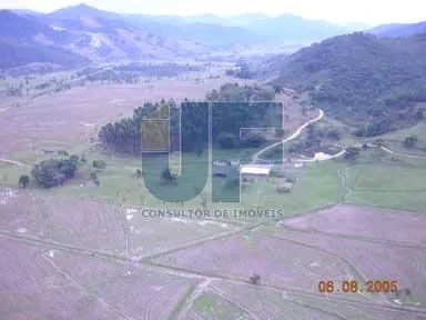 Essa fazenda no bairro Penha, em Paulo Lopes/SC, é uma oportunidade excepcional 
