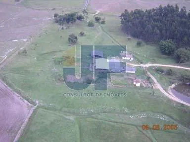 Essa fazenda no bairro Penha, em Paulo Lopes/SC, é uma oportunidade excepcional 
