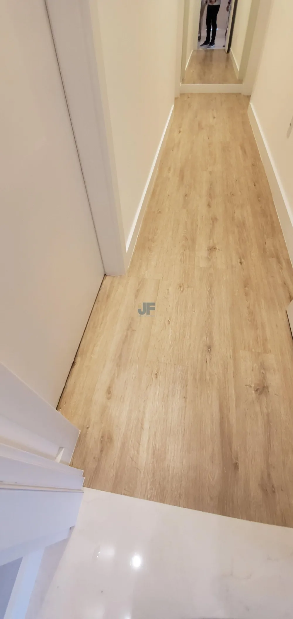Venha morar no centro de Balneário Piçarras em um incrível apartamento.