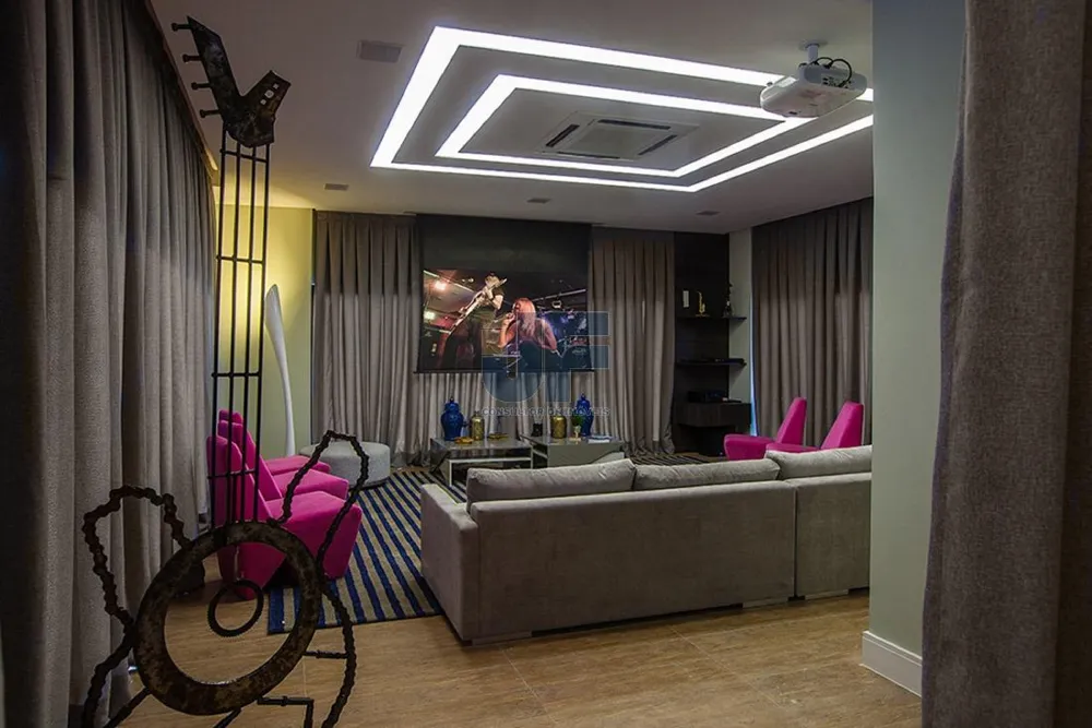 "Imperdível oportunidade de compra! Linda casa à venda no centro de Camboriú.