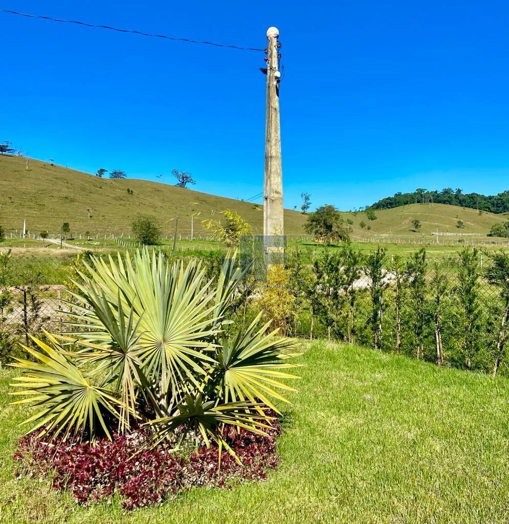 Vende-se um belíssimo Sítio/Chácara no centro da cidade de Itajaí. Com área tota