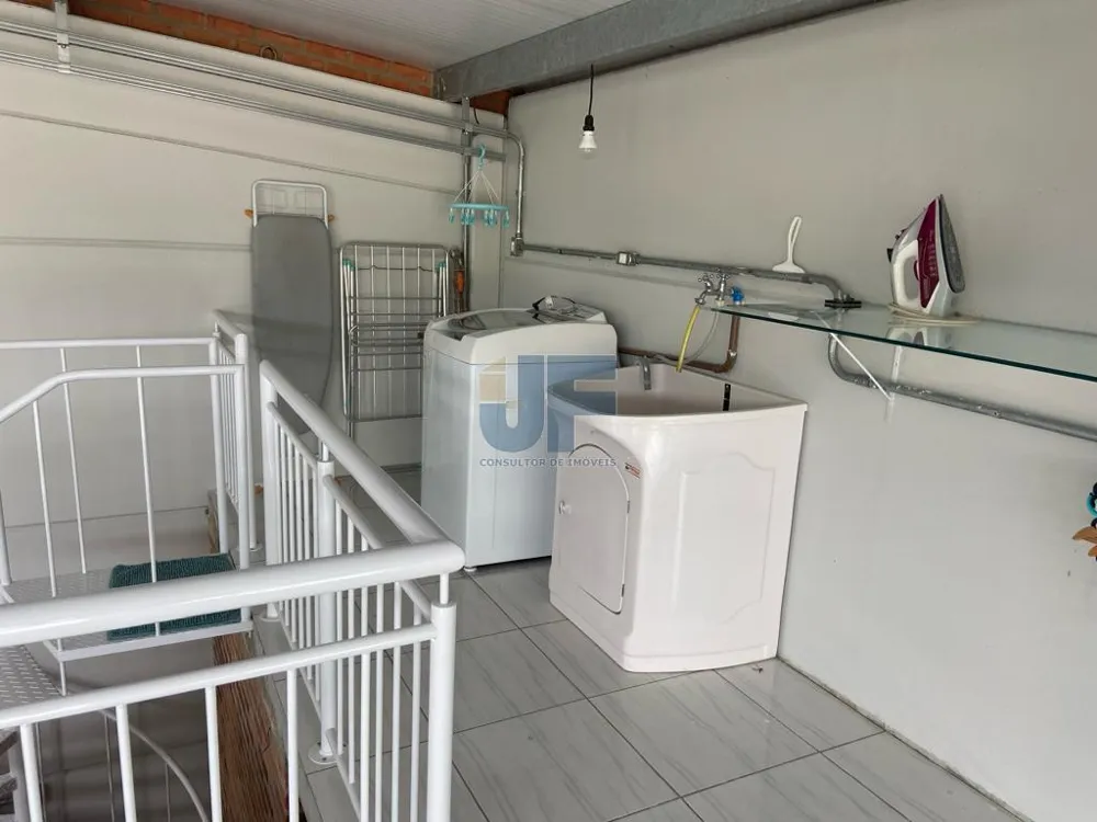 Vende-se um belíssimo Sítio/Chácara no centro da cidade de Itajaí. Com área tota