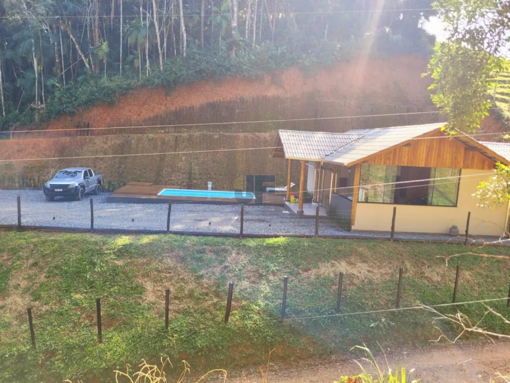  Linda Chácara de Alto Padrão  em Nova Trento Grande Florianopolis 