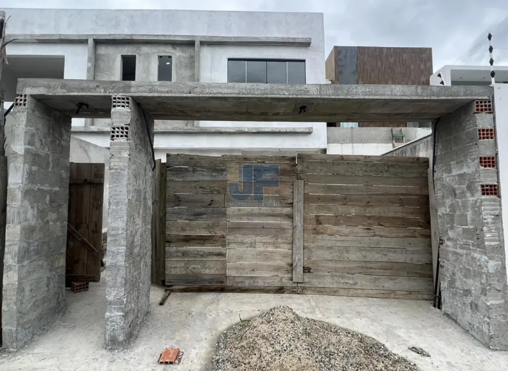 Sobrado 3 quartos para Venda no bairro Rio Pequeno em Camboriú