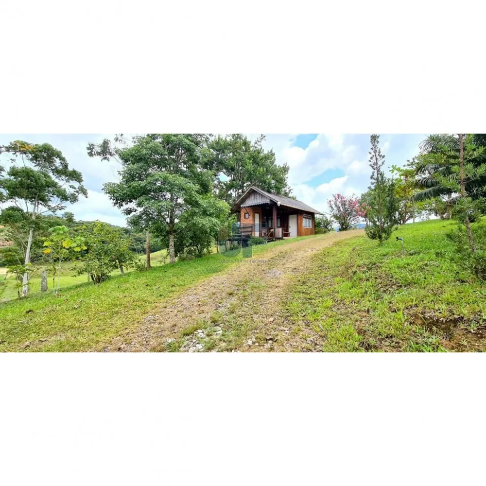 Excelente sítio a venda com área total de 6 hectares Canelinha SC