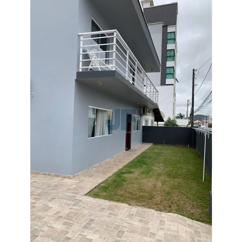 Casa 4 suítes para Venda no bairro Cedro em Camboriú
