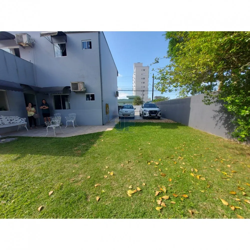 Casa 4 suítes para Venda no bairro Cedro em Camboriú