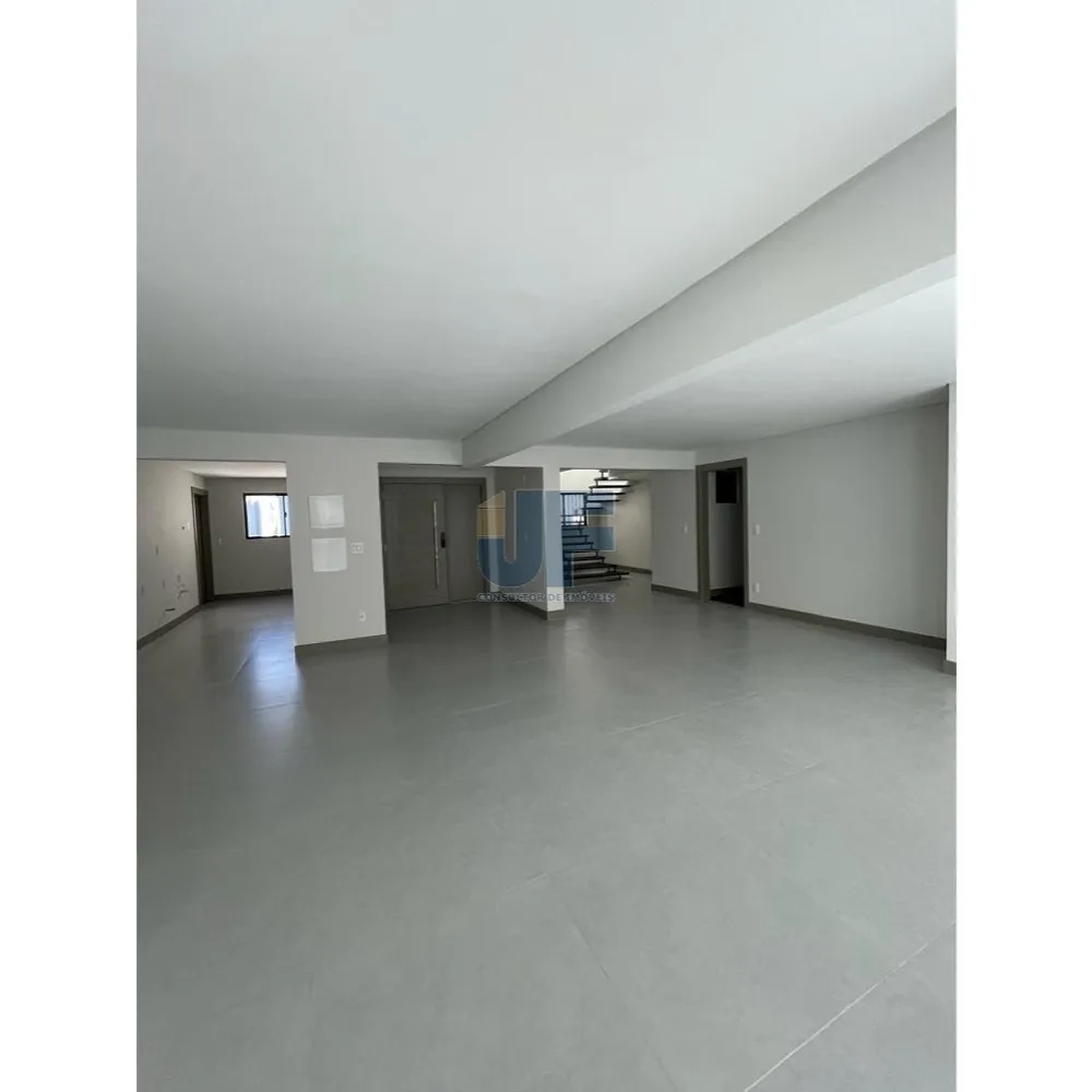 Apartamento para Venda no bairro Centro em Balneário Camboriú