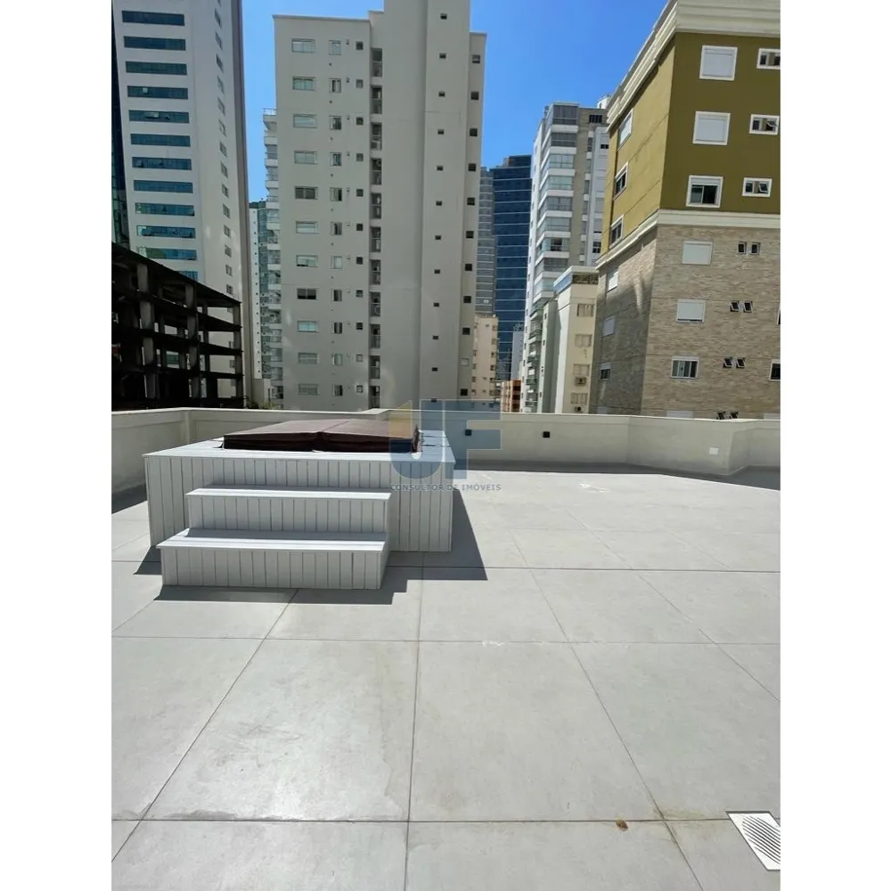 Apartamento para Venda no bairro Centro em Balneário Camboriú