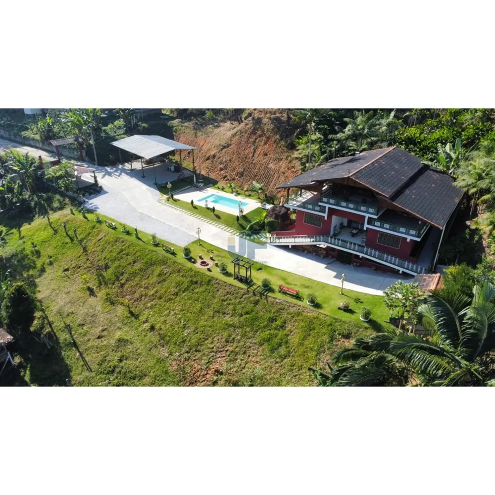 Sitio impecável com 16080 m² bairro Claraíba Nova Trento/SC