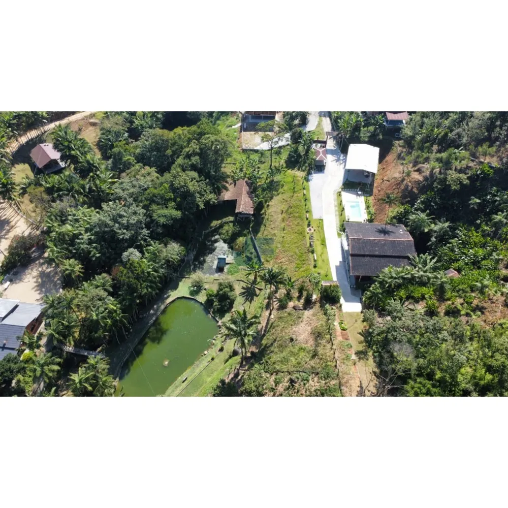 Sitio impecável com 16080 m² bairro Claraíba Nova Trento/SC
