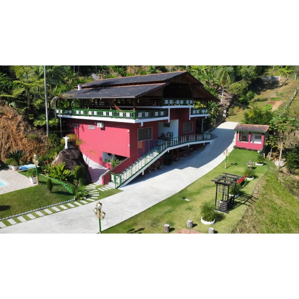 Sitio impecável com 16080 m² bairro Claraíba Nova Trento/SC