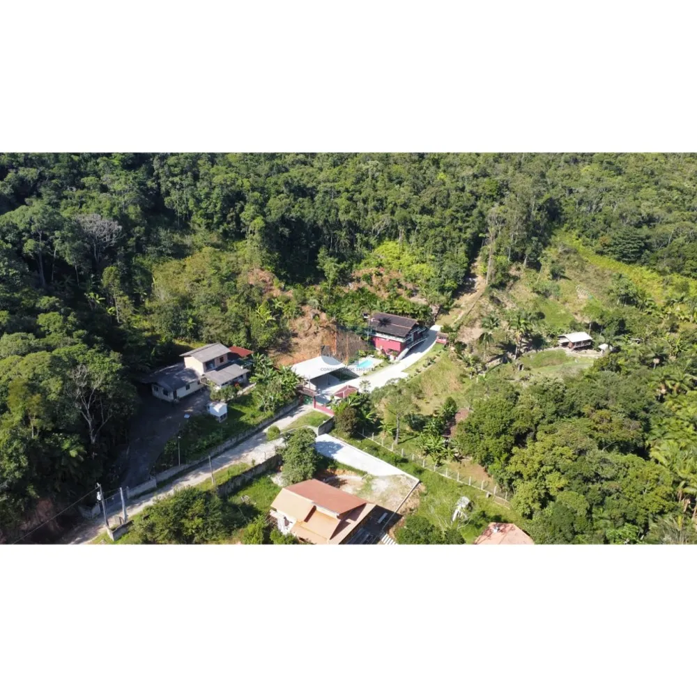 Sitio impecável com 16080 m² bairro Claraíba Nova Trento/SC