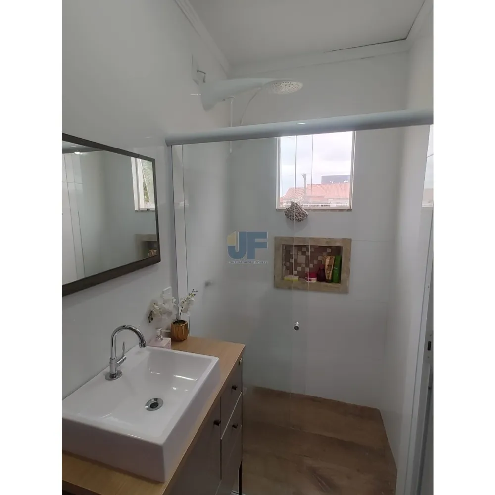 Maravilhoso Sobrado Mobiliado no Centro de Balneário Camboriú Localização privilegiada