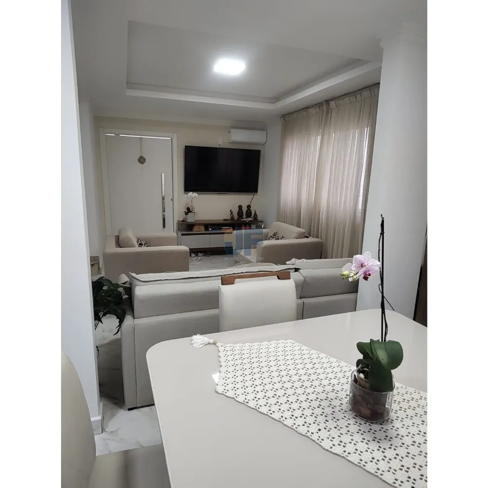 Maravilhoso Sobrado Mobiliado no Centro de Balneário Camboriú Localização privilegiada