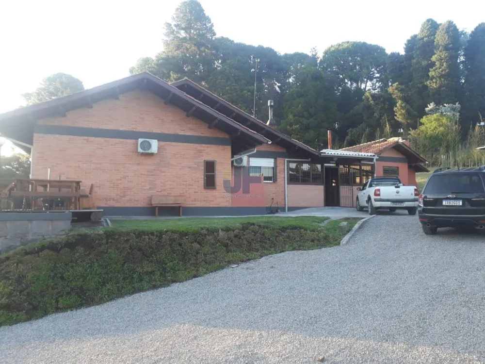 Oportunidade de investimento! Imóvel comercial localizado no Centro de São Francisco de Paula