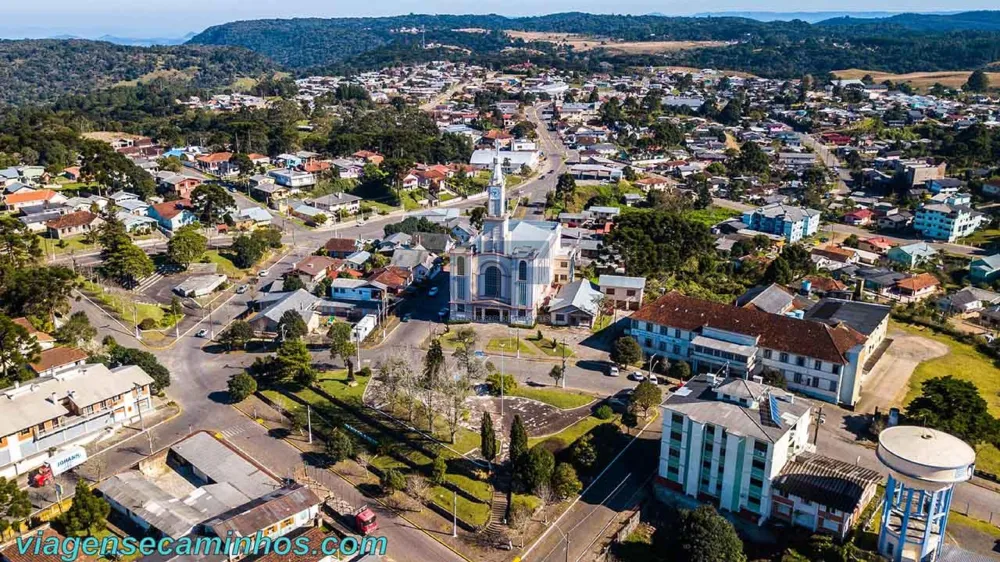 Oportunidade de investimento! Imóvel comercial localizado no Centro de São Francisco de Paula
