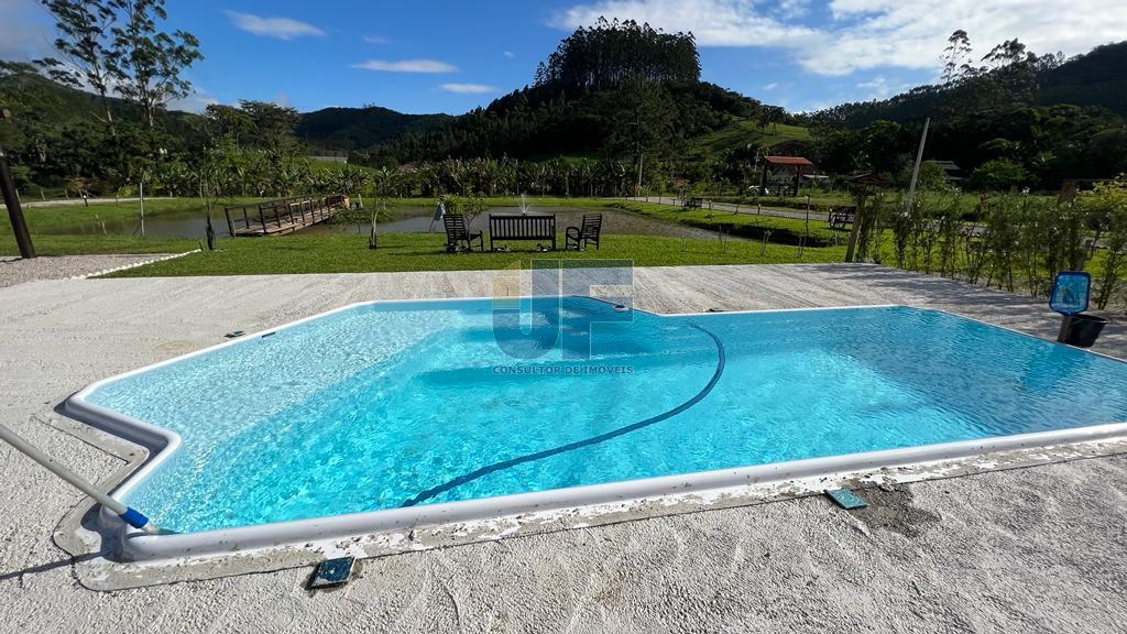 SÍTIO COM ESTRUTURA COMPLETA A VENDA EM TIJUCAS