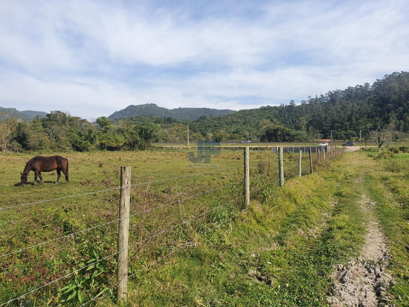 SÍTIO COM ESTRUTURA COMPLETA A VENDA EM TIJUCAS