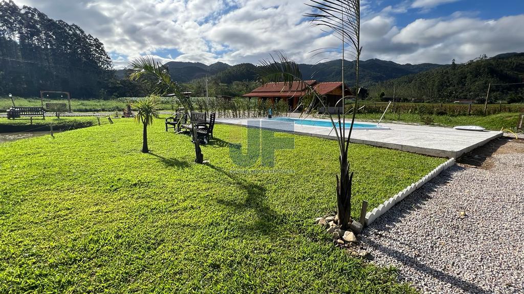 SÍTIO COM ESTRUTURA COMPLETA A VENDA EM TIJUCAS