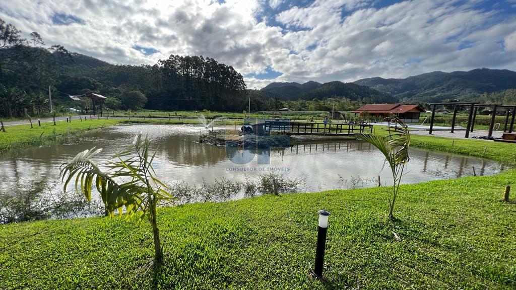 SÍTIO COM ESTRUTURA COMPLETA A VENDA EM TIJUCAS