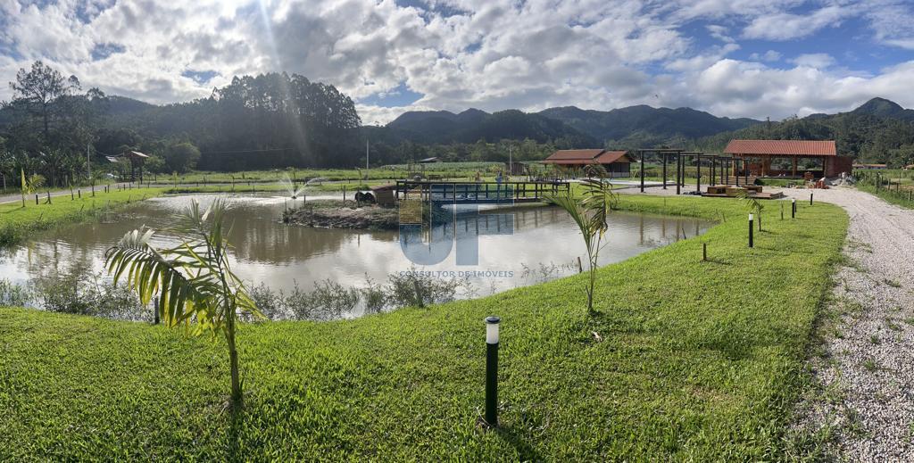 SÍTIO COM ESTRUTURA COMPLETA A VENDA EM TIJUCAS