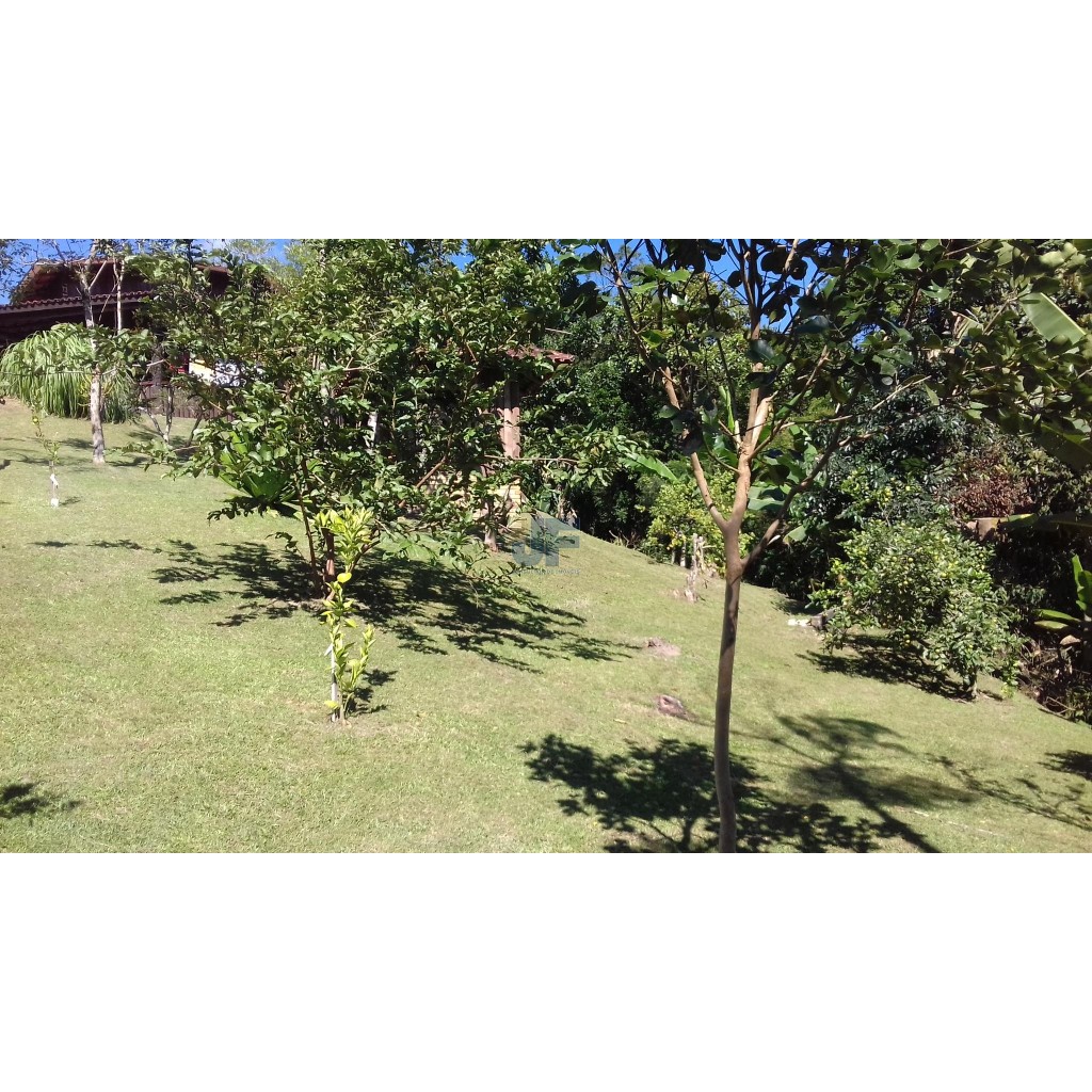 Sitio para Quem Tem Bom Gosto Encontra - Se A 24 Km De Balneário Camboriú    