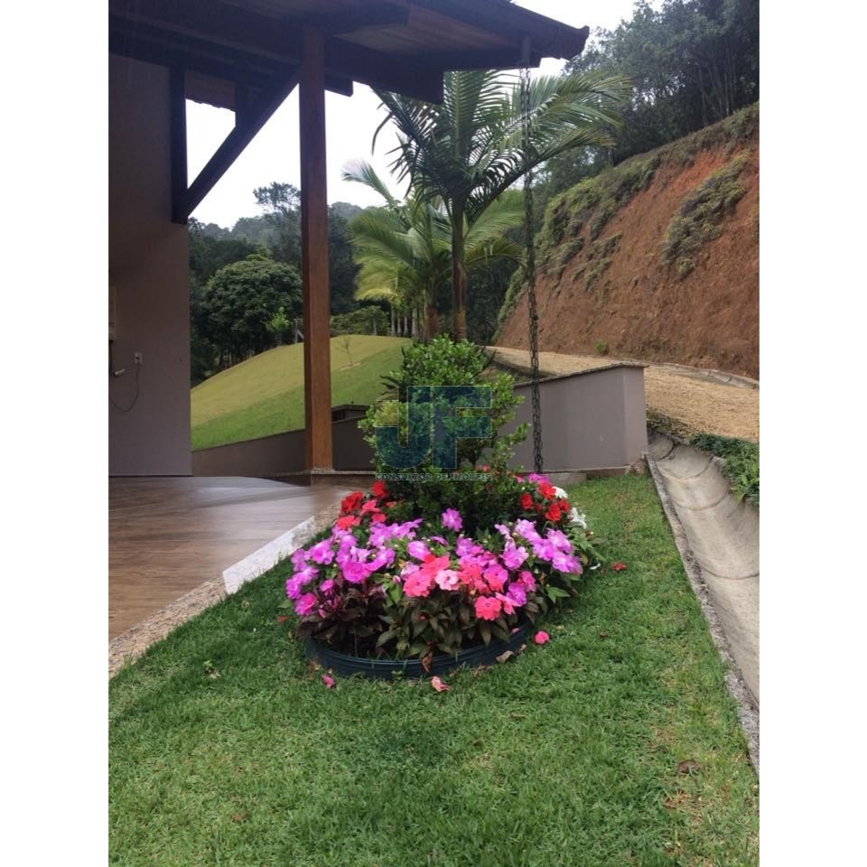 Sitio para Quem Tem Bom Gosto Encontra - Se A 24 Km De Balneário Camboriú    