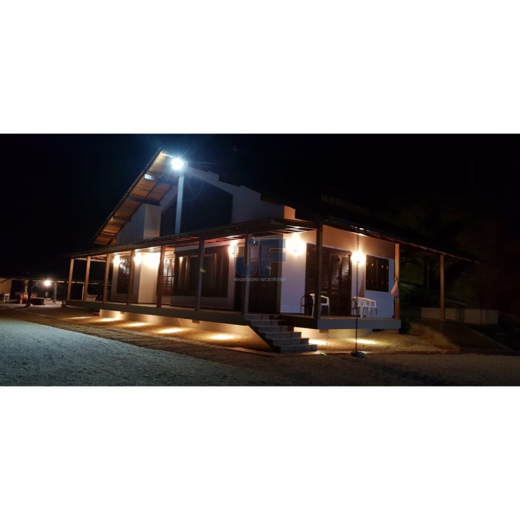 Sitio para Quem Tem Bom Gosto Encontra - Se A 24 Km De Balneário Camboriú    