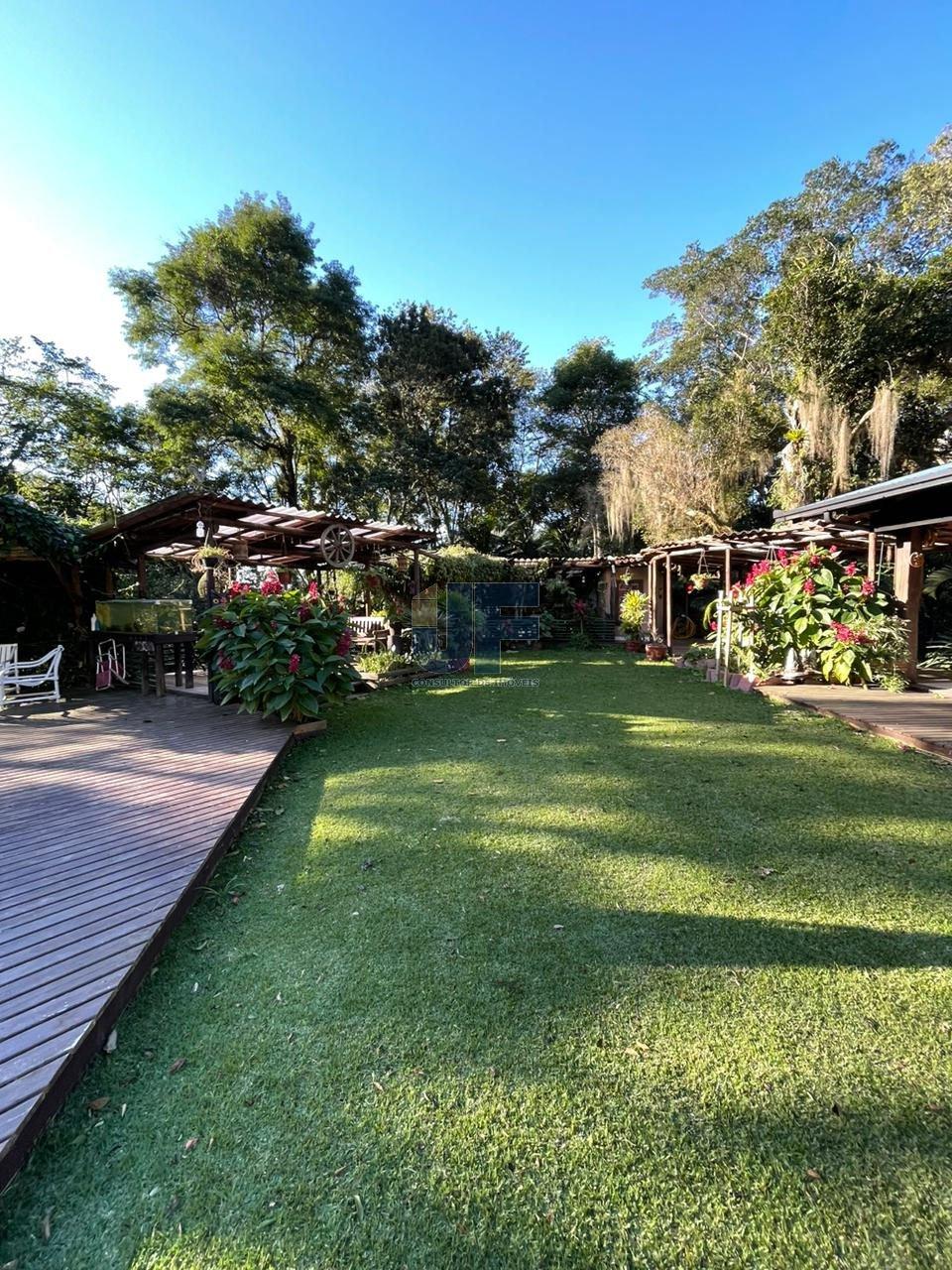 Esse sítio de alto padrão em Balneário Camboriú, no bairro Nova Esperança