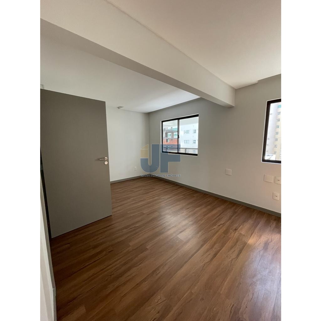 Apartamento para Venda no bairro Centro em Balneário Camboriú