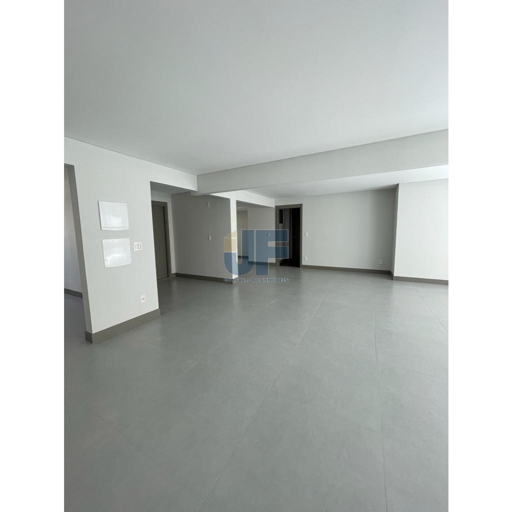 Apartamento para Venda no bairro Centro em Balneário Camboriú