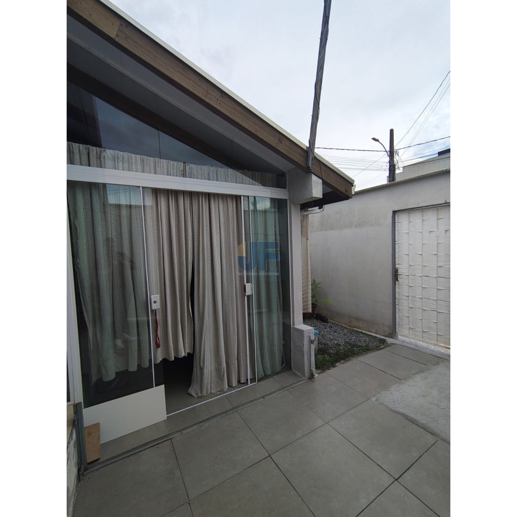 🏡 Casa à venda no Rio do Meio  Camboriú se você busca tranquilidade.