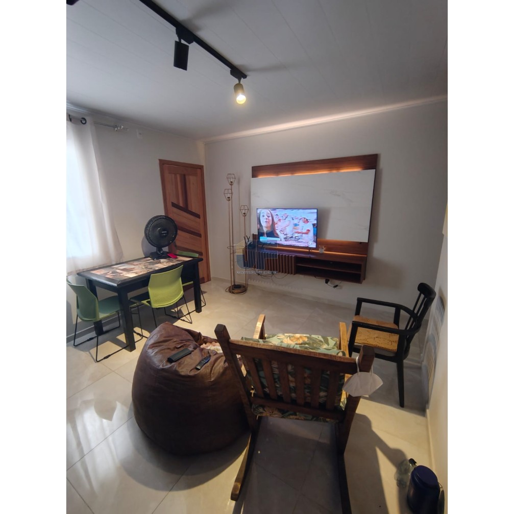 🏡 Casa à venda no Rio do Meio  Camboriú se você busca tranquilidade.