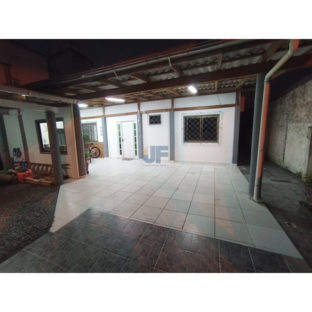 🏡 Sua nova casa espera por você! No bairro Lídia Duarte em Camboriú.